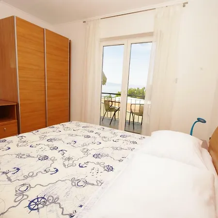 Apartment Capt. Krzanic Podgora (Split-Dalmatia)